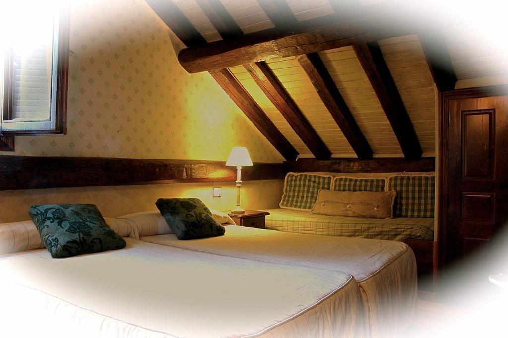 Hotel Casa Frauca Sarvise Bilik gambar